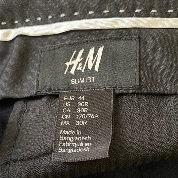 Men's H&M Slim Fit Navy Blue Pants - Picture 2 of 8